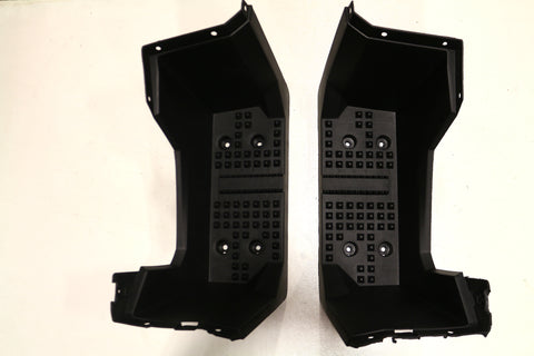 Blazer 110H Footrest Set